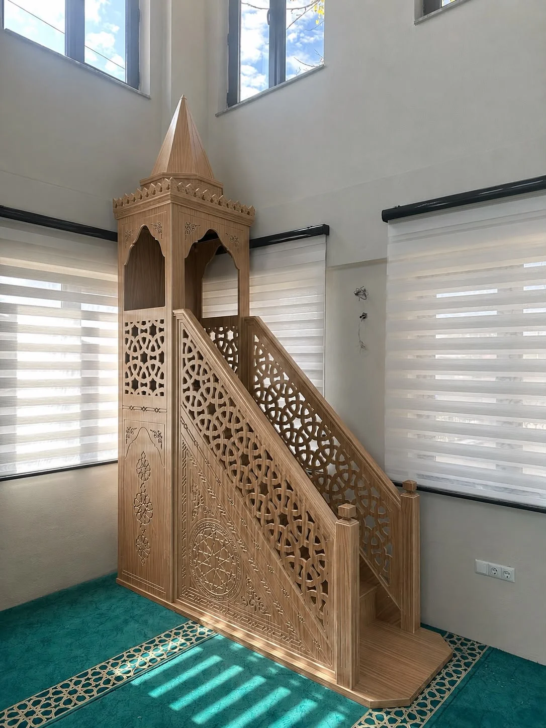 Melamin MDF 5 basamaklı cami minberi MINBER-M2 — MINBER-M2-2