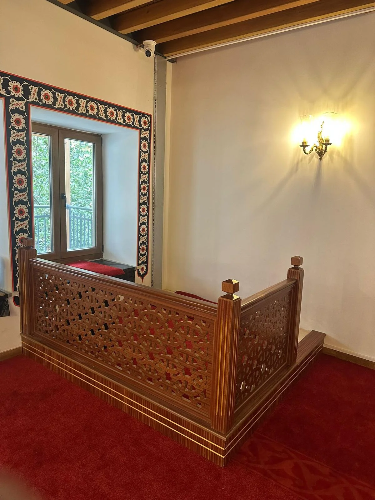 Ahşap kaplamalı cami müezzinliği MUEZZIN-K1 — MUEZZIN-K1-2